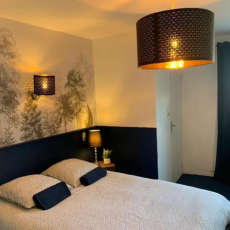 De 4 Sanctuaire De - Cuisine Partagee Et Salle De Bain Privee Apartment *